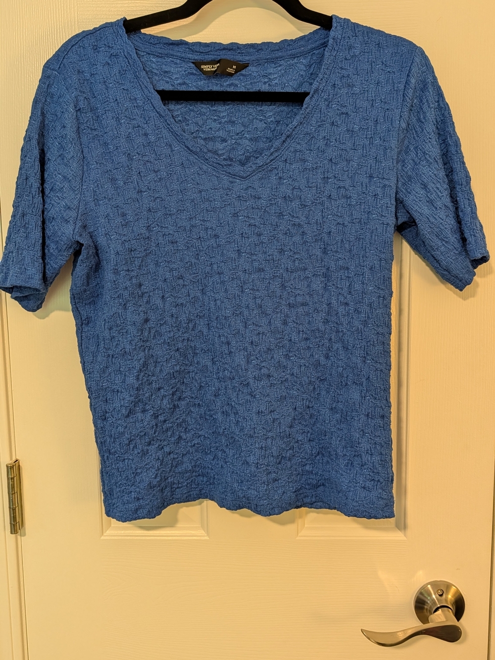 Simply Vera Vera Wang Blue Textured V-Neck Short Sleeve Top